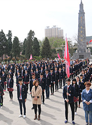 2016年清明扫墓，缅怀先烈，亚细亚全体师生向英雄致敬！！！