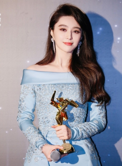 范冰冰、关晓彤：帮我把发根立起来，我就是巨星！