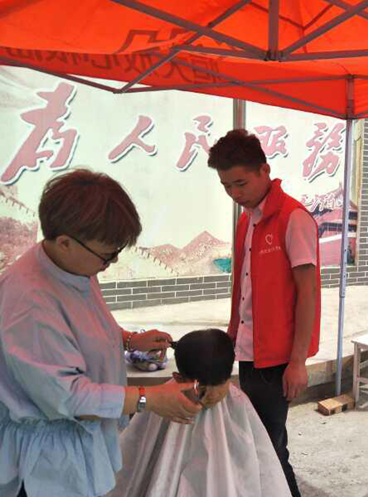 亚细亚学校下乡爱心义剪——代召站