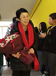 国家一级化妆师姜虹来校授课